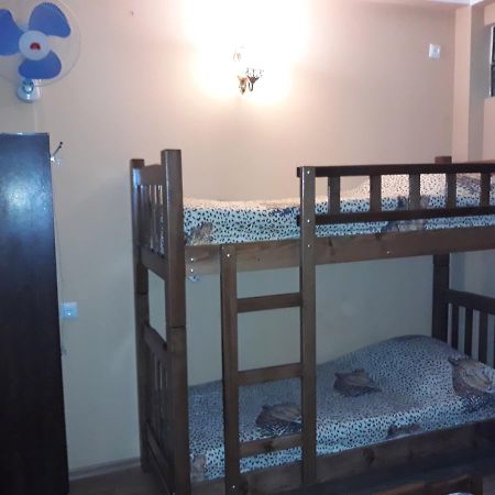 Suliko Guest House Batoemi Buitenkant foto