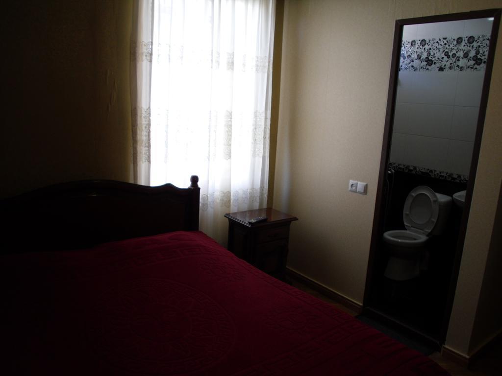Suliko Guest House Batoemi Kamer foto