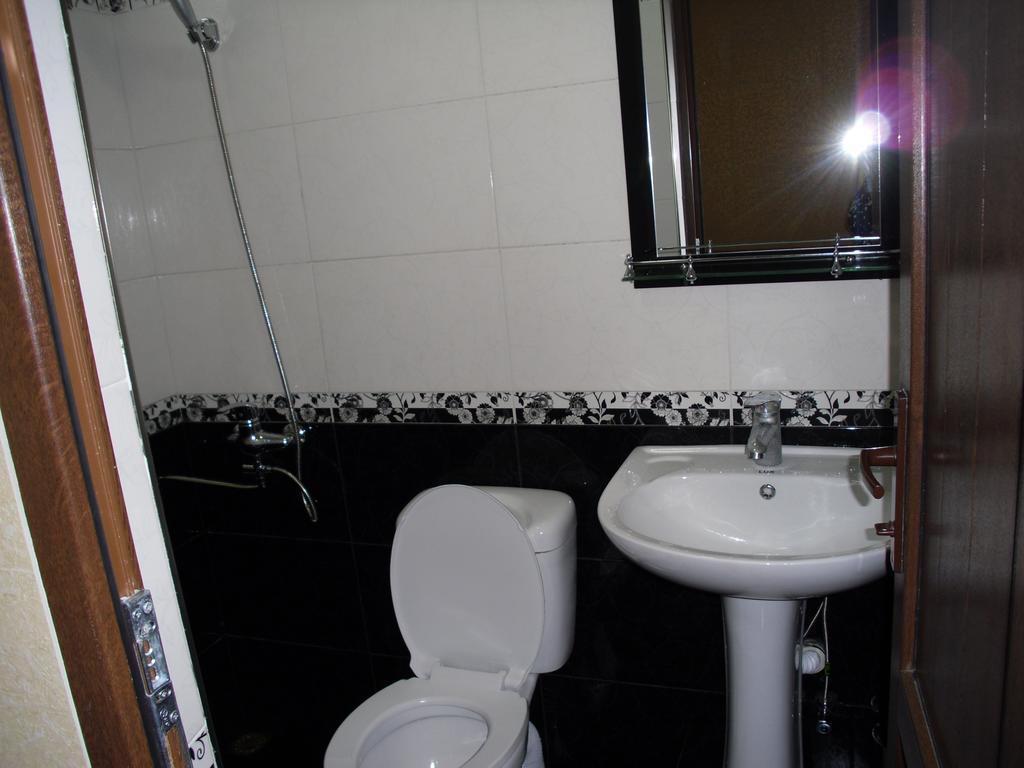 Suliko Guest House Batoemi Kamer foto