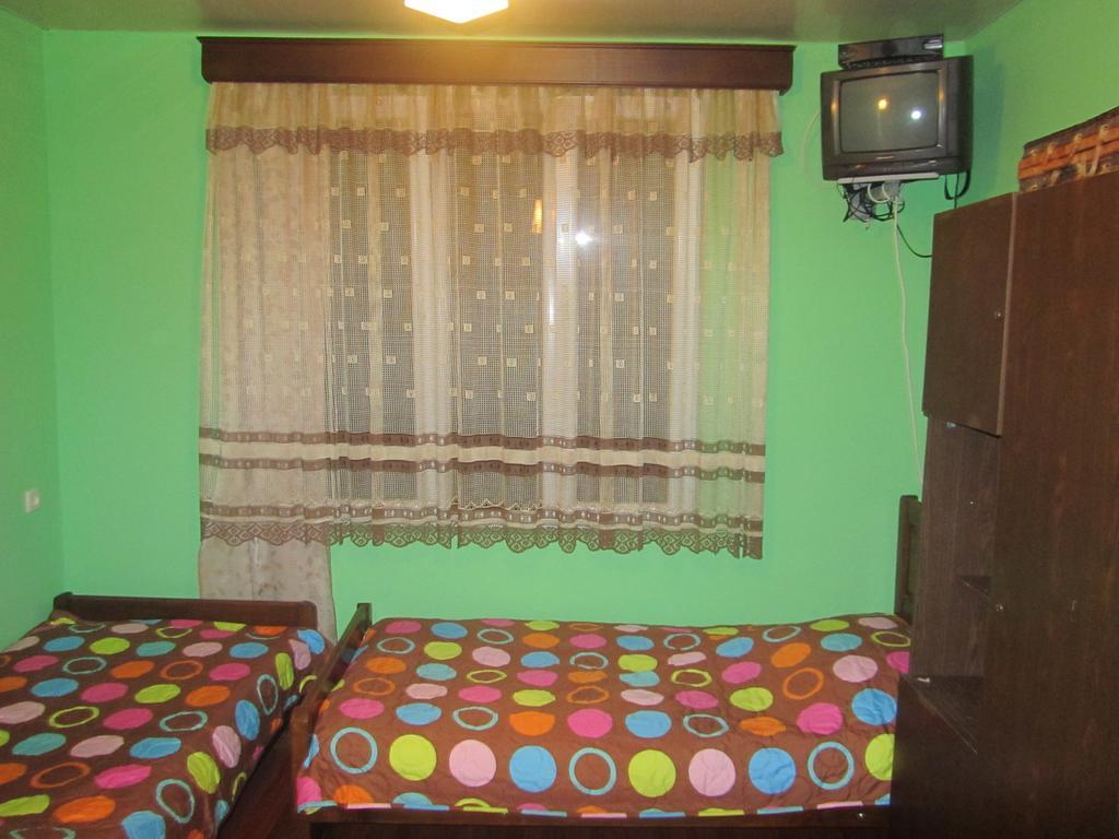 Suliko Guest House Batoemi Kamer foto