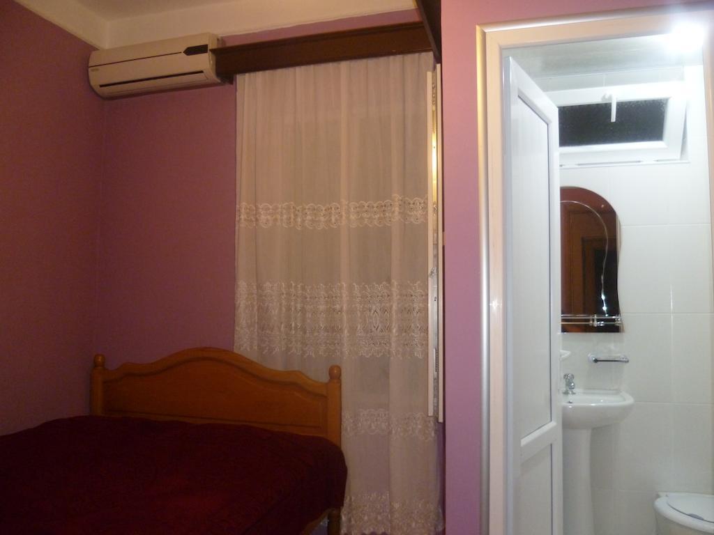 Suliko Guest House Batoemi Kamer foto